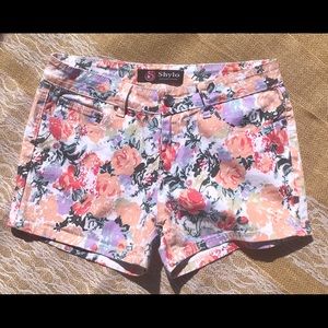 Shyly Floral Pastel Shorts